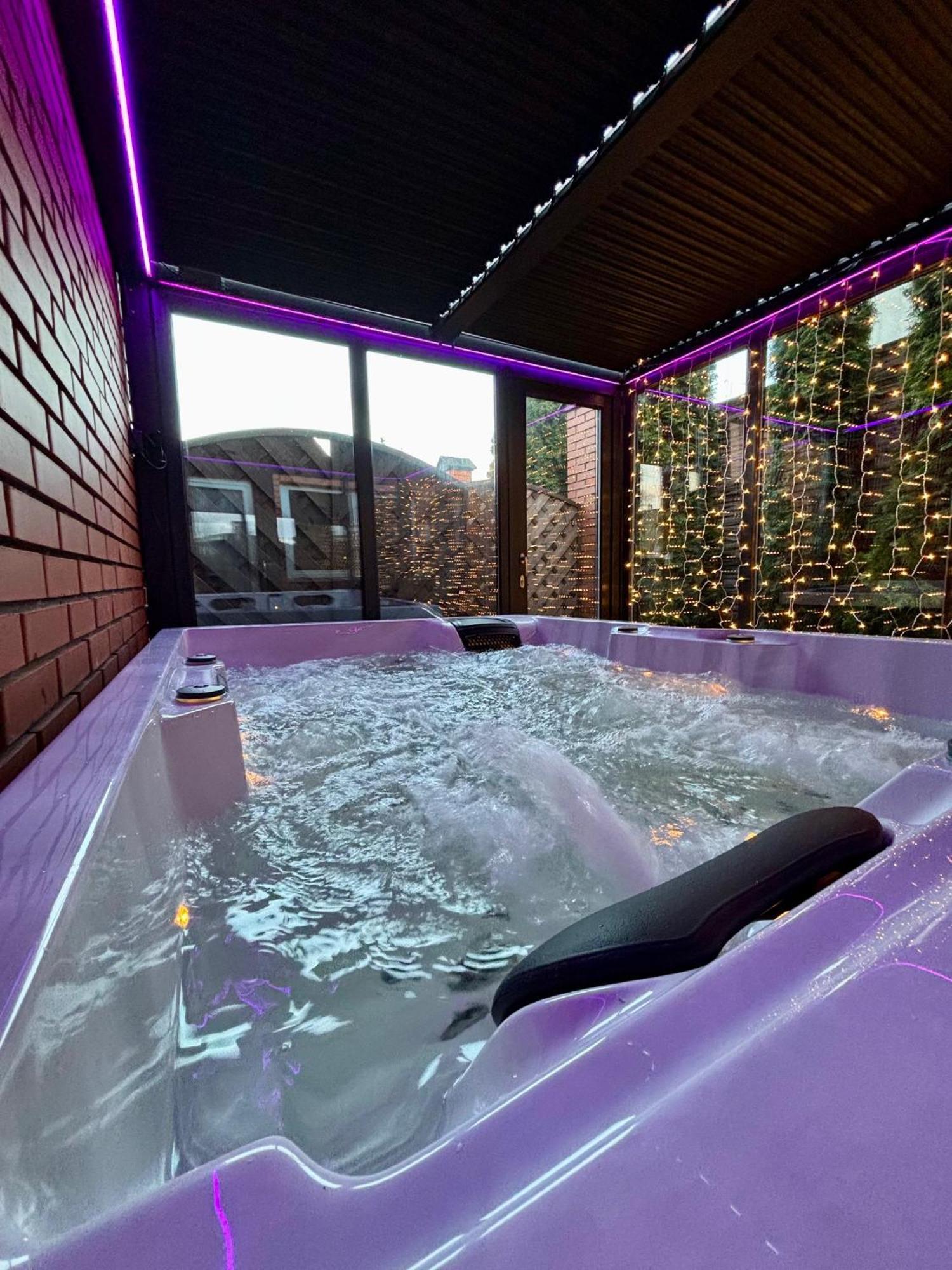 Apartament "Love Island" Jacuzzi Spa Z Duza Wanna Z Hydromasazem Dla Dwojga Hnězdno Exteriér fotografie