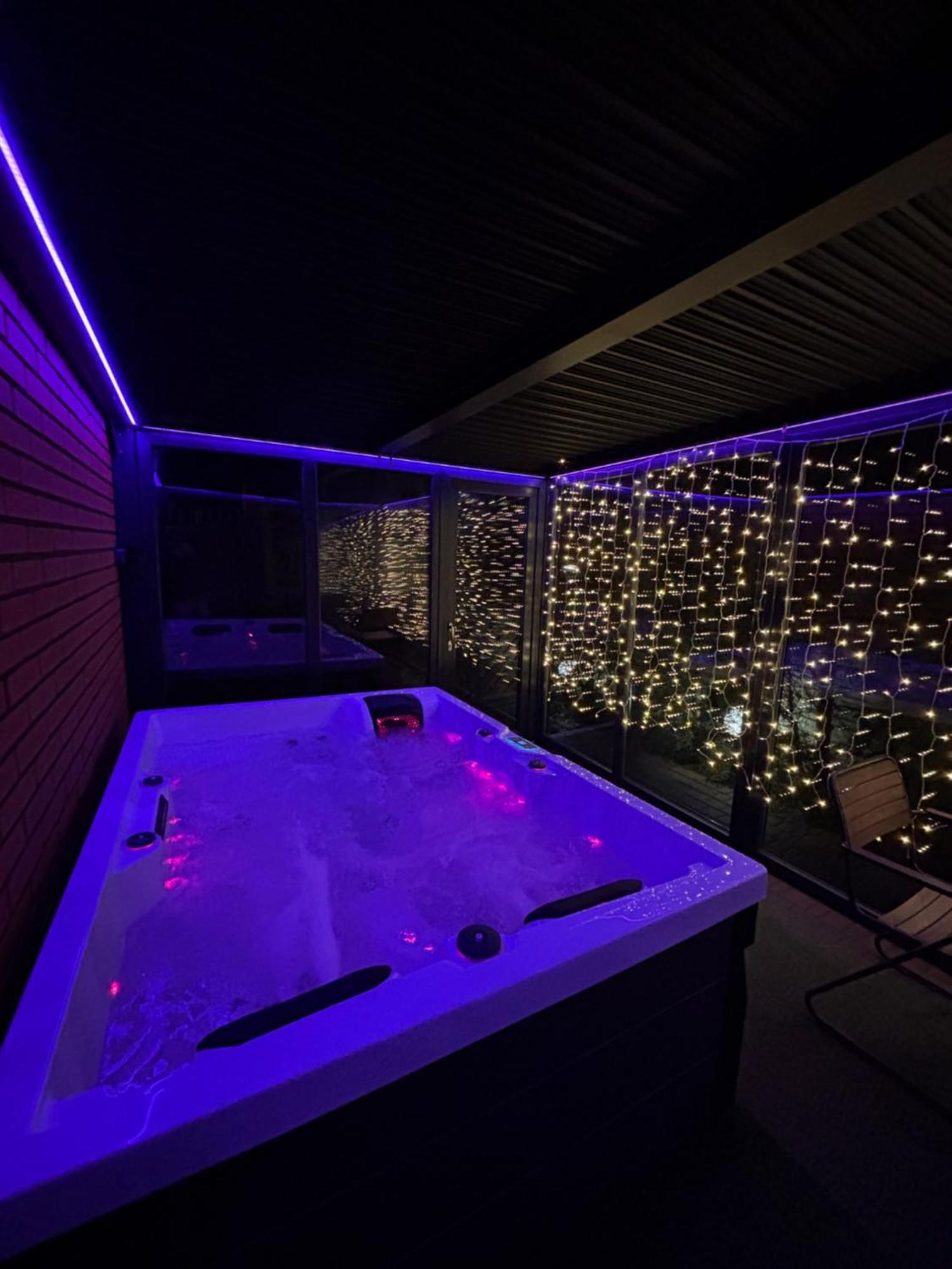 Apartament "Love Island" Jacuzzi Spa Z Duza Wanna Z Hydromasazem Dla Dwojga Hnězdno Exteriér fotografie