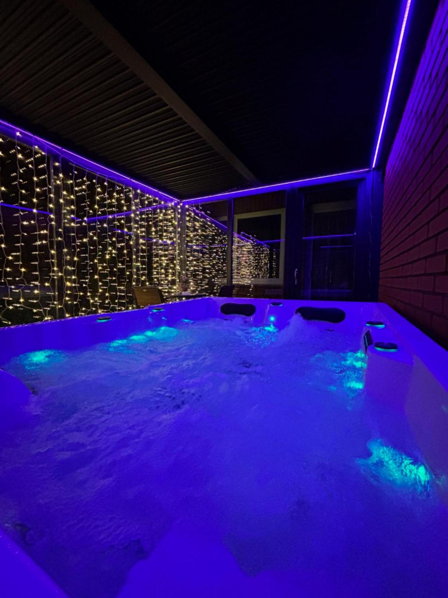 Apartament "Love Island" Jacuzzi Spa Z Duza Wanna Z Hydromasazem Dla Dwojga Hnězdno Exteriér fotografie